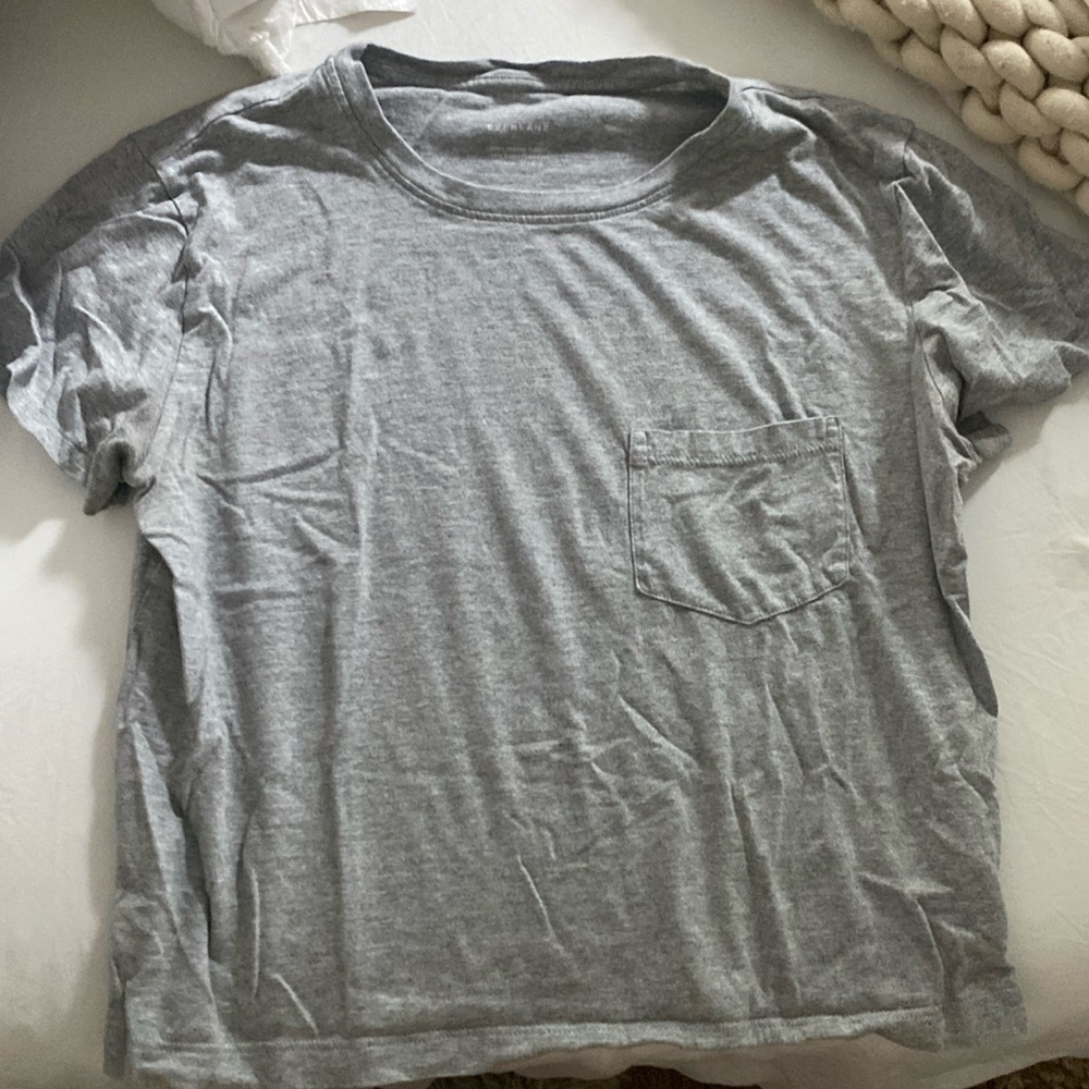 Everlane pocket tee shirt